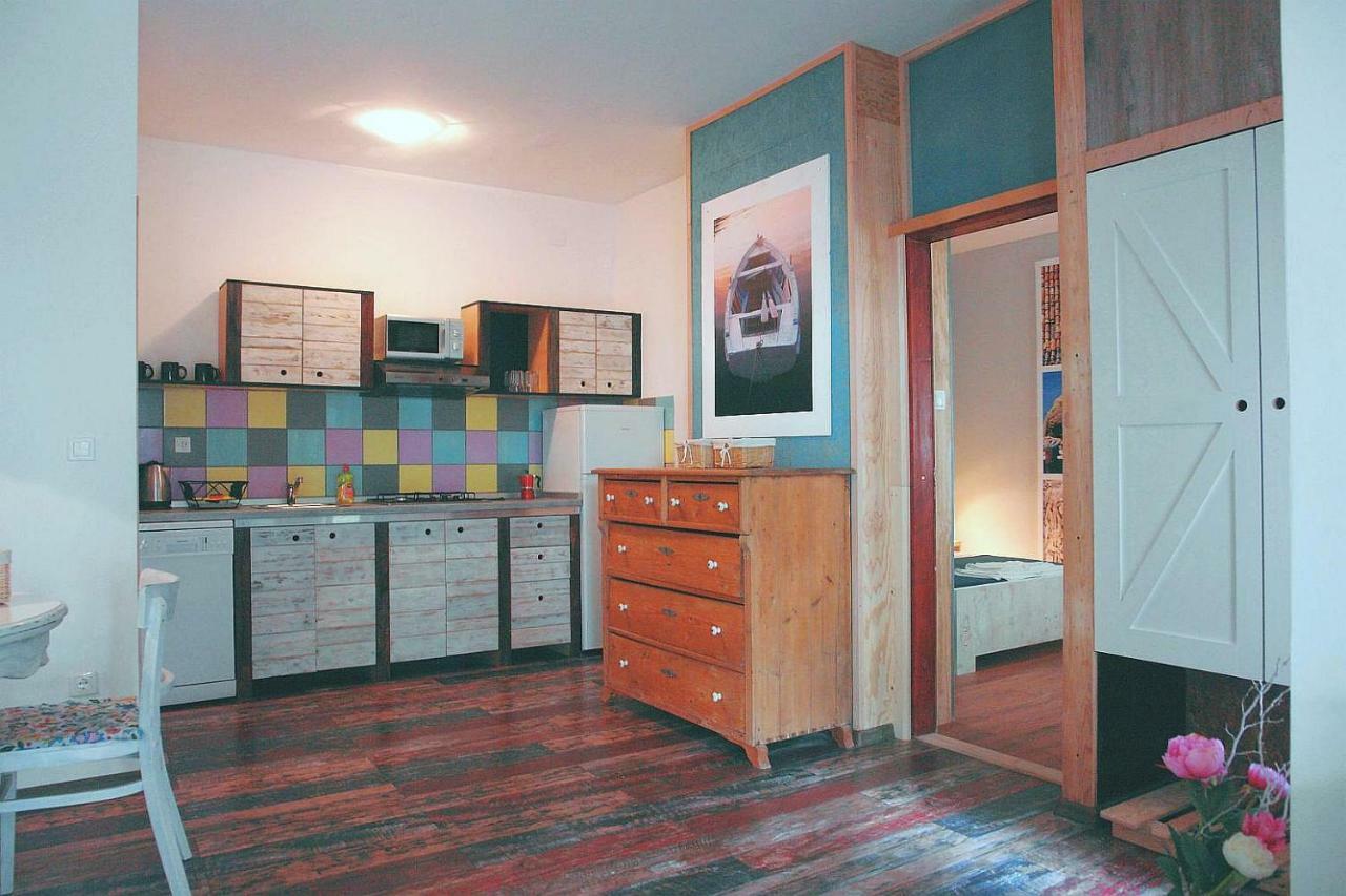 Stara Baška Maramare Apartments מראה חיצוני תמונה